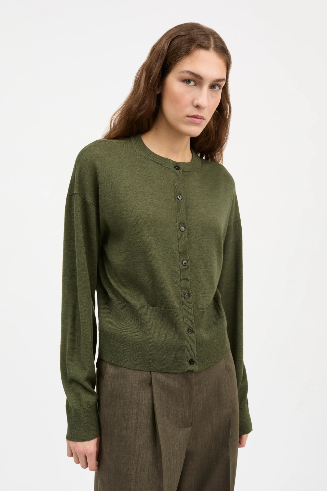 CÁRDIGAN AMARA VERDE MÉLANGE DE LANA MERINA SKALL STUDIO