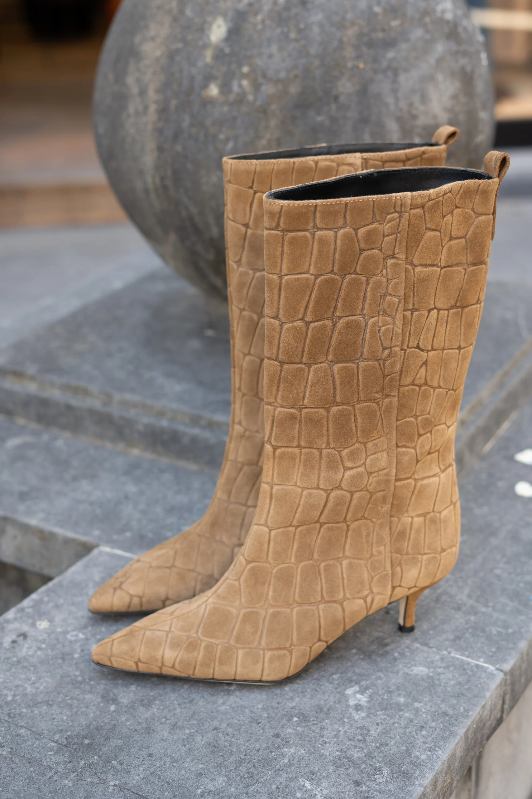 BOTAS DE ANTE EFECTO COCO BEIGE ODARE