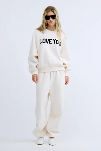 SUDADERA OVERSIZE SLOANE BLANCO LOVE STORIES